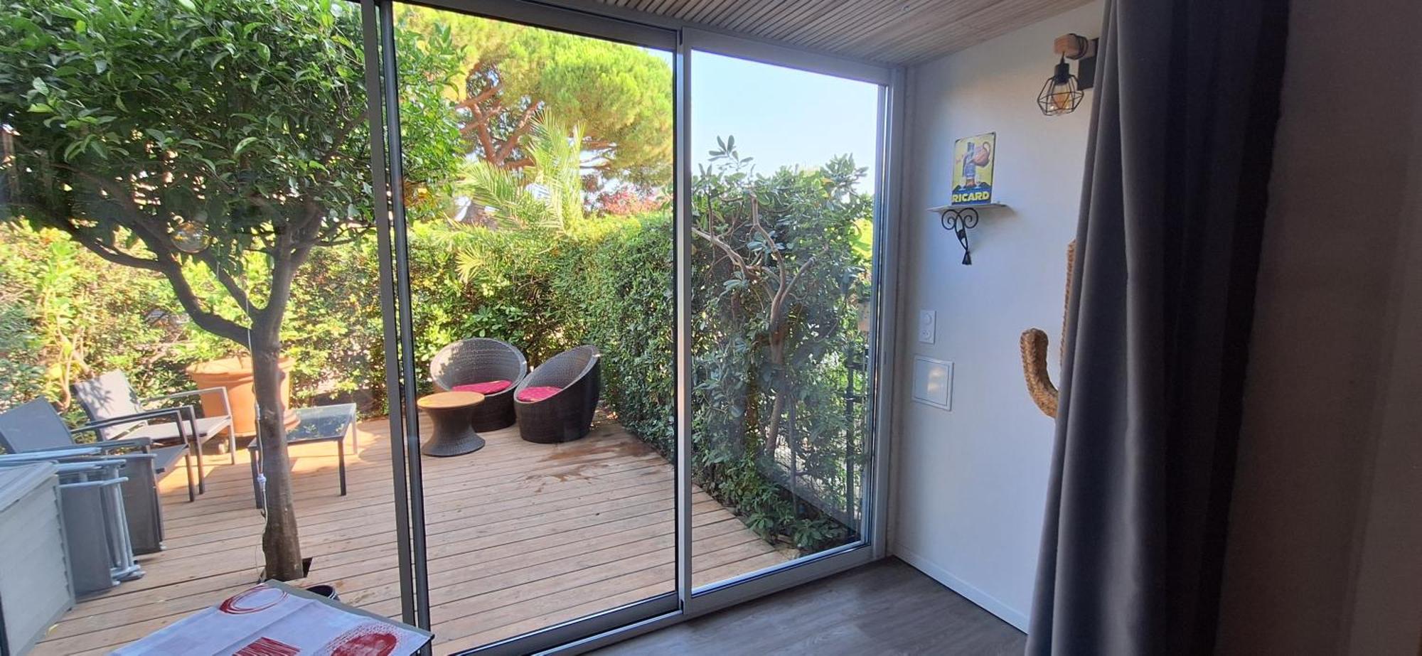 Studio confortable au calme proche du port et de la plage grande terrasse et parking résidence le Grand Large Saint-Mandrier-sur-Mer Esterno foto